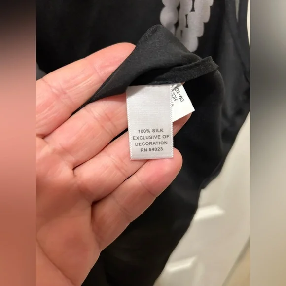 NWT Banana Republic Silk 100% Tie Back Blouse , size S - Picture 2 of 7